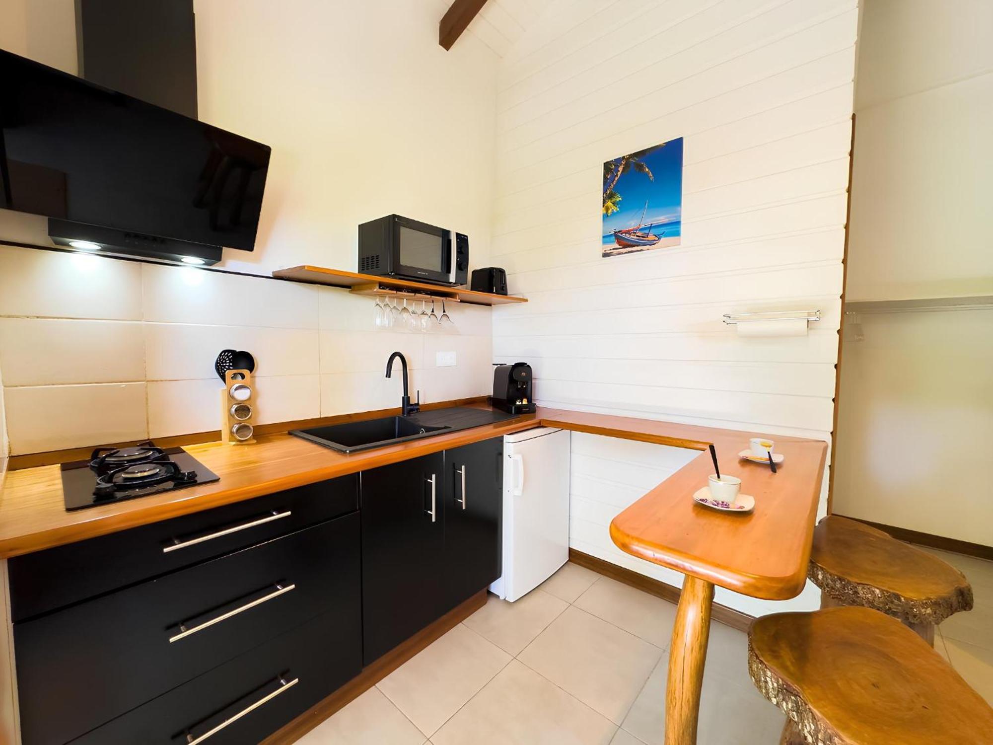 Bungalow Le Balisier Пуэнт-Нуар Экстерьер фото